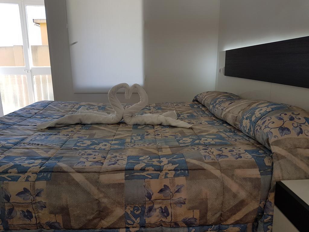 Hostal Montsant Salou Esterno foto